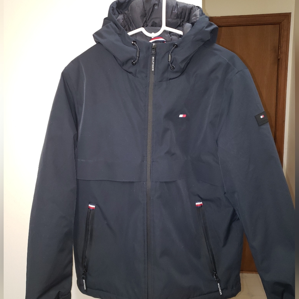 Tommy Hilfiger- Hooded Performance Jacket, Men's size Small, Navy blue